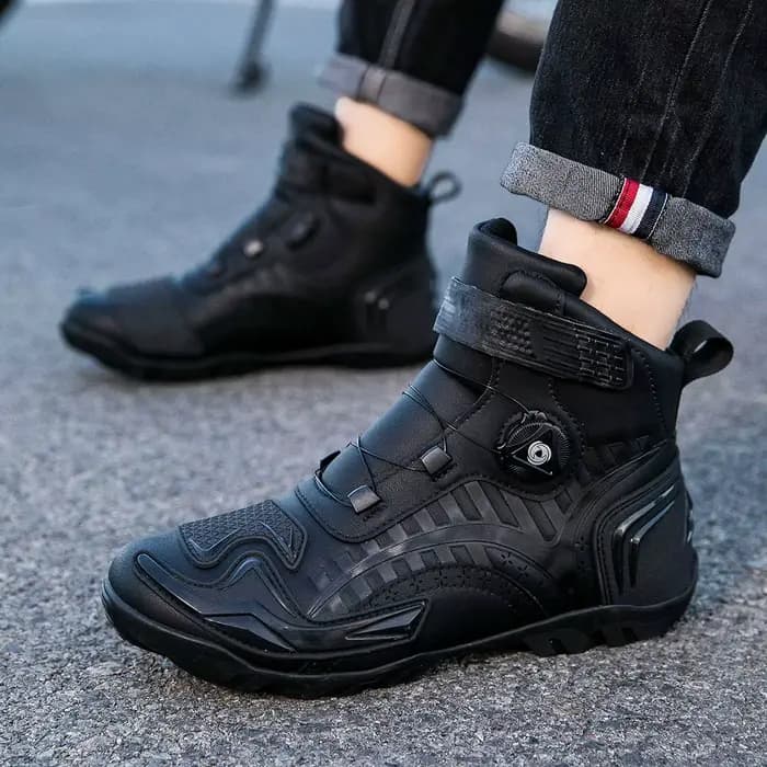 Nouvelles bottes de moto hommes en cuir Motos respirant anti-dérapant résistant à l'usure bottes de 