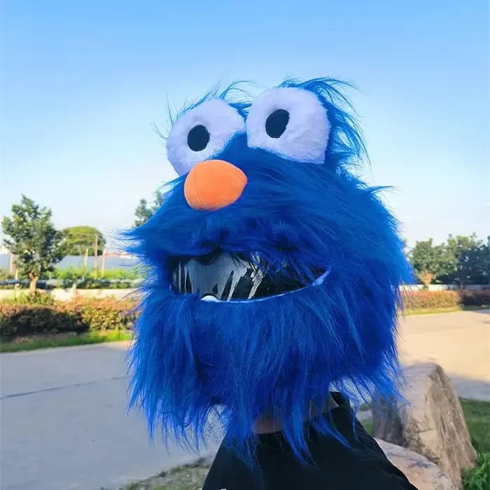 Housses de casque de moto en peluche de dessin animé