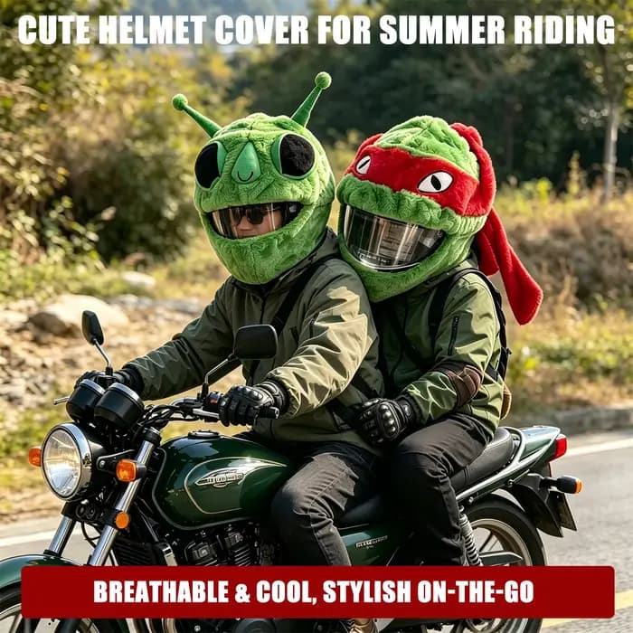 Housse en peluche Alien pour casque de moto