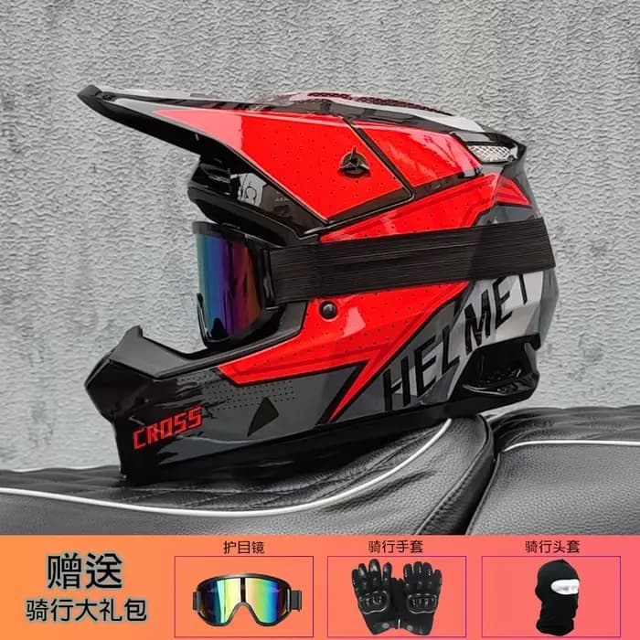 Le nouveau casque tout-terrain de moto ORZ