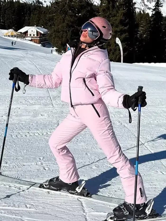 Combinaison de ski chaude pour femme avec ceinture, col montant, manches longues, fermeture éclair, coupe droite, épaisse, collection Hiver 2026, vêtements chics pour femme