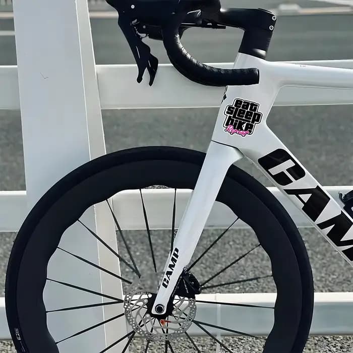Autocollants réfléchissants personnalisés avec slogan pour cadre de vélo