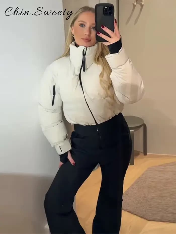 Combinaison de ski chaude pour femme avec ceinture, col montant, manches longues, fermeture éclair, coupe droite, épaisse, collection Hiver 2026, vêtements chics pour femme