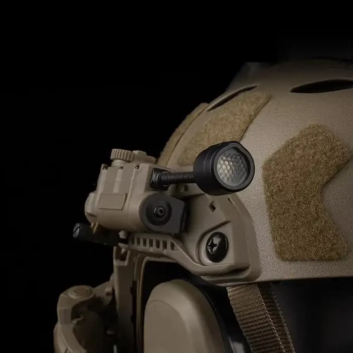 Lampe de casque tactique