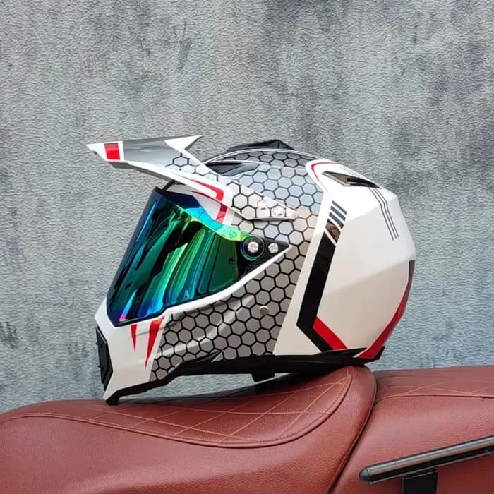 Casque de moto tout-terrain