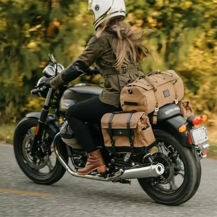 Porte-bagages arrière pour moto