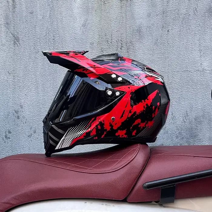 Casque de moto tout-terrain