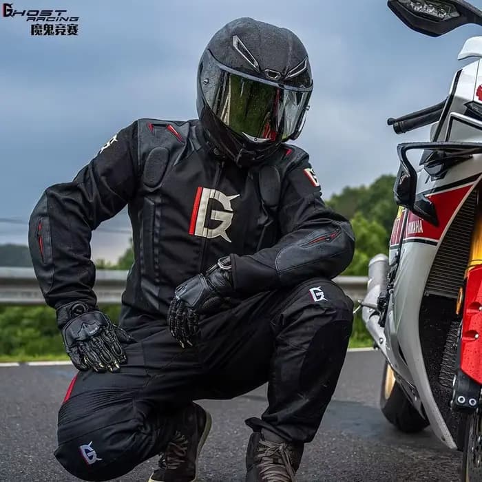 Ensemble de combinaison de moto avec protection airbag intégrée