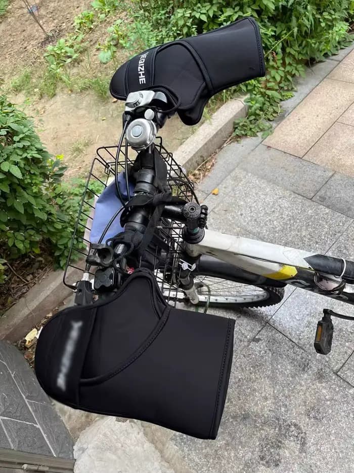 Gants de guidon de moto pratiques