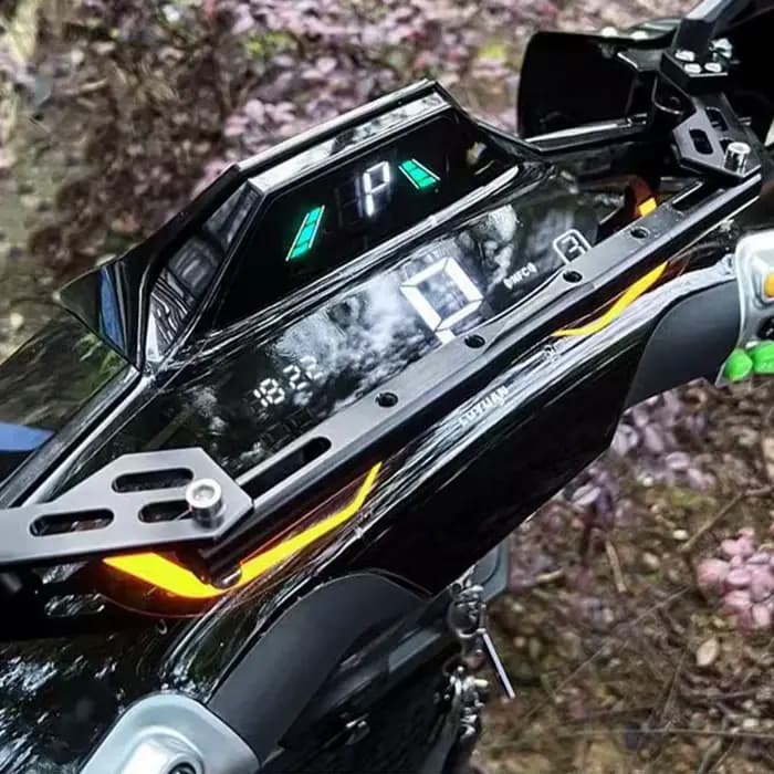 Barre transversale universelle pour moto