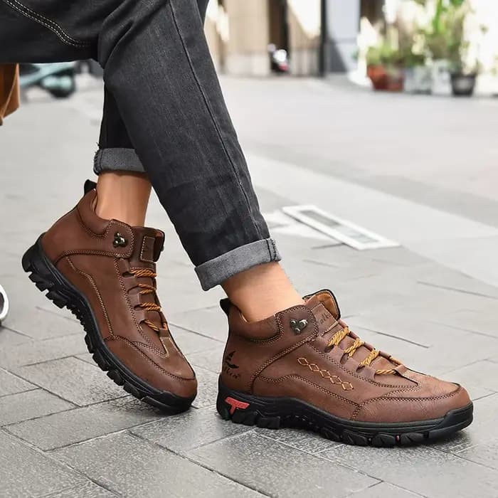 Bottes montantes à bout rond pour hommes