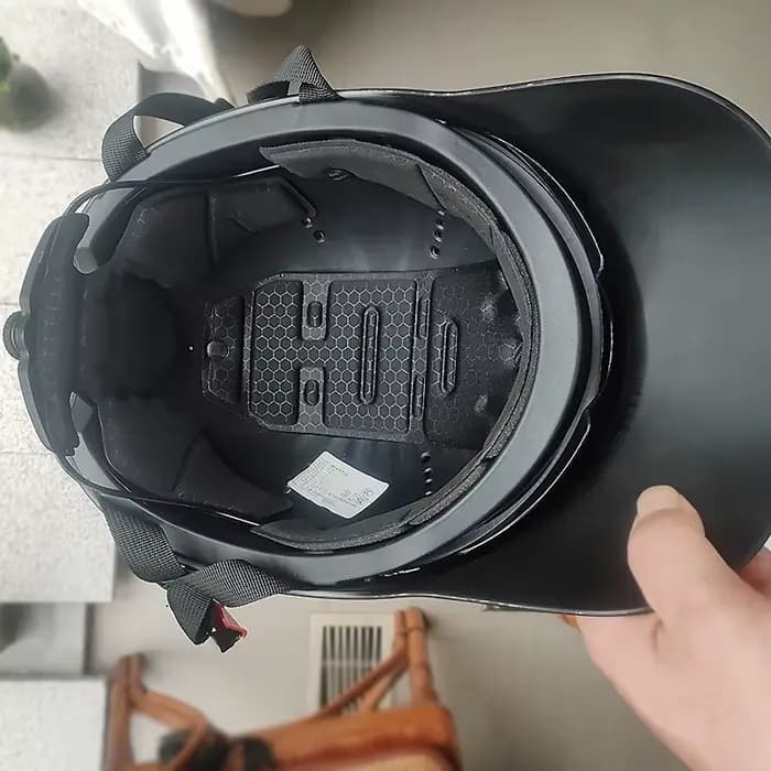 ‌ Casque de vélo électrique