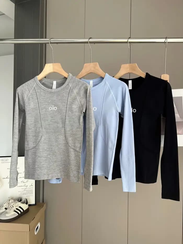 Haut de yoga pour femmes, vêtement de sport ajusté à manches longues, coupe slim, pour l'entraînement, la course à pied, t-shirt de sport respirant