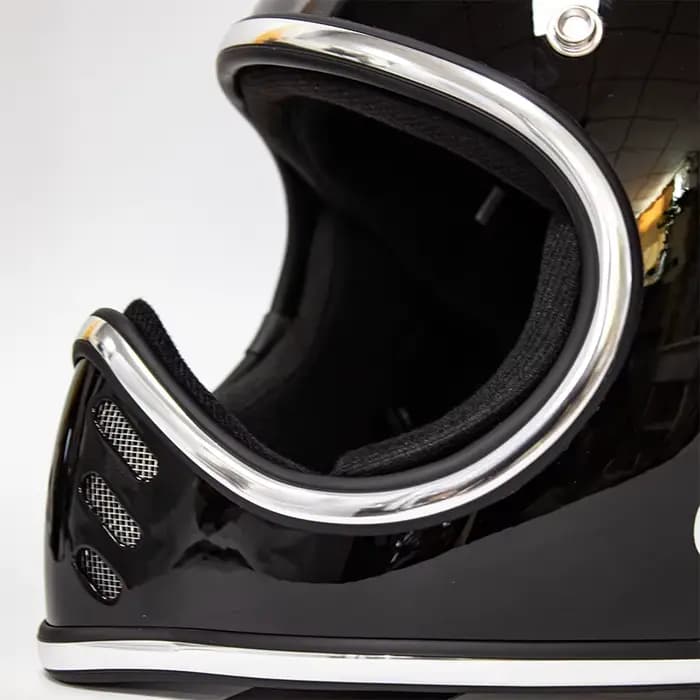 Casque de moto japonais rétro pointe de croisière