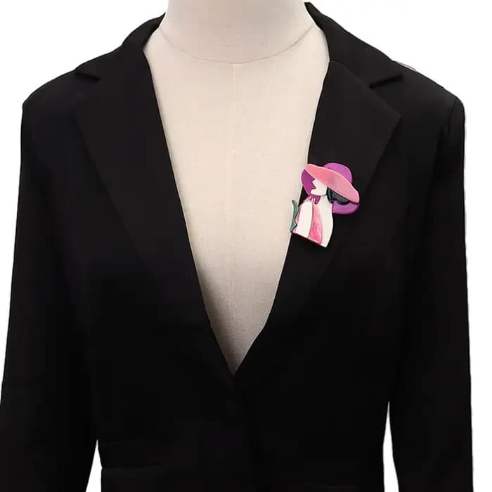 Broches tendance en résine pour femme, épingles de mode en acrylique en forme de personnage féminin, bijoux de bureau, accessoires pour vêtements et sacs, cadeaux