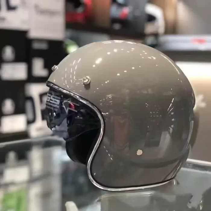 Casque de moto vintage