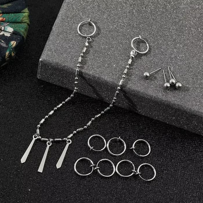 Ensemble de bijoux de cosplay de dessin animé Horimiya - Boucles d'oreilles créatives et exquises et accessoires de piercing pour les fans