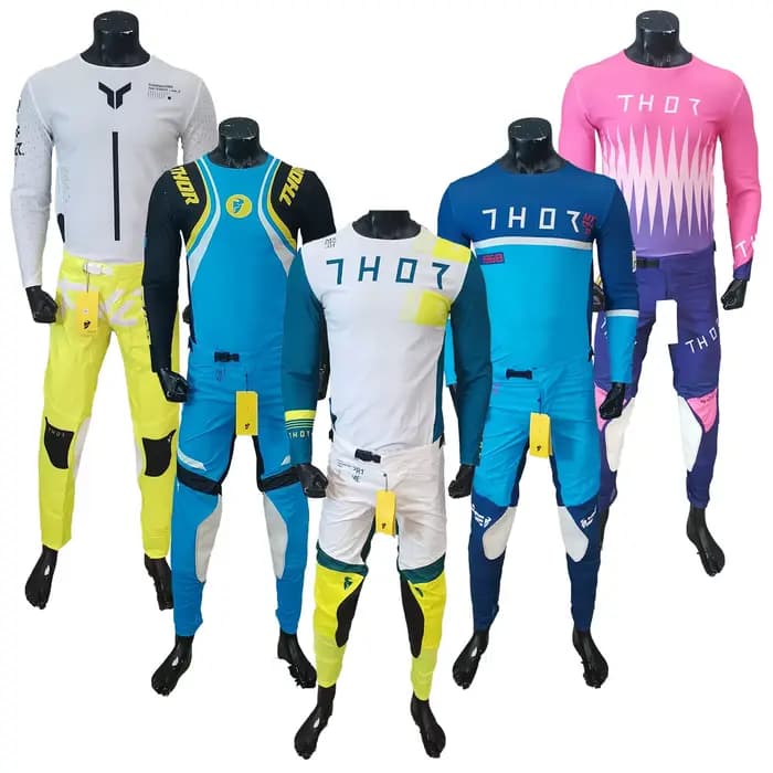Veste et pantalon de moto tout-terrain