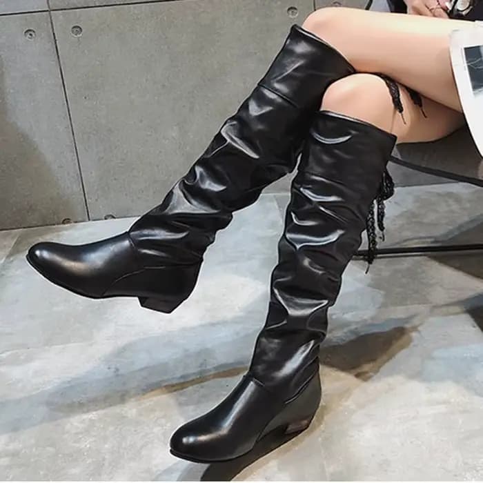 Bottes hautes plissées en cuir pour femmes