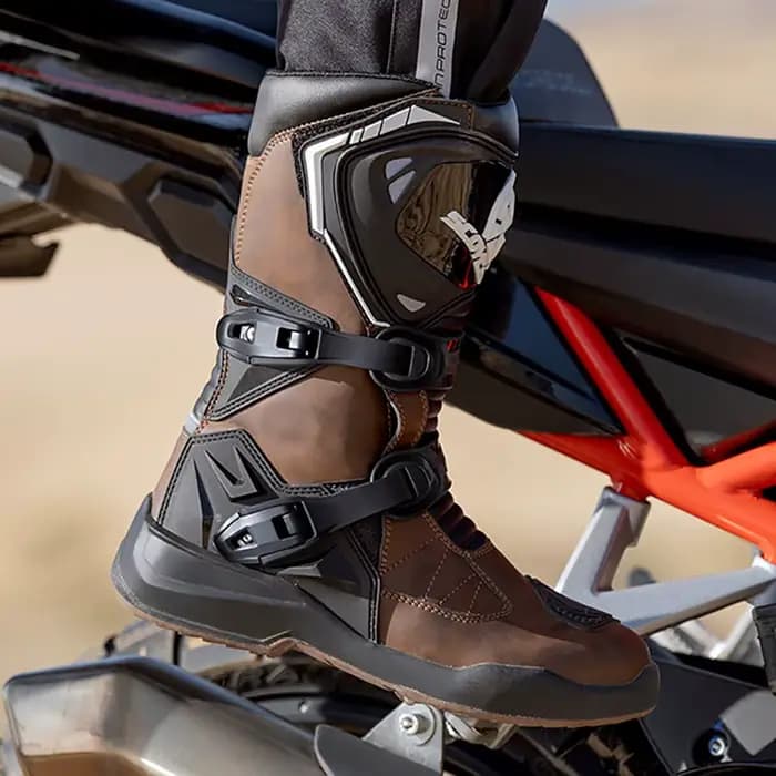 Bottes de moto professionnelles en cuir