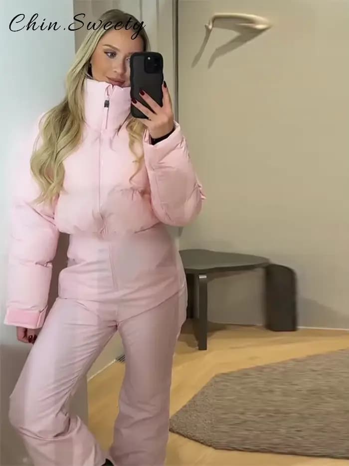 Combinaison de ski chaude pour femme avec ceinture, col montant, manches longues, fermeture éclair, coupe droite, épaisse, collection Hiver 2026, vêtements chics pour femme