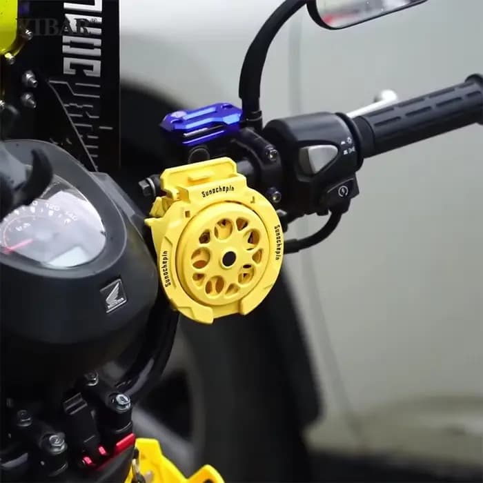 Accessoire moto : porte-gobelet polyvalent