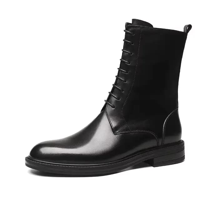 Bottes de travail, médicaments élevés. Cuir verni de bétail à tête ronde
