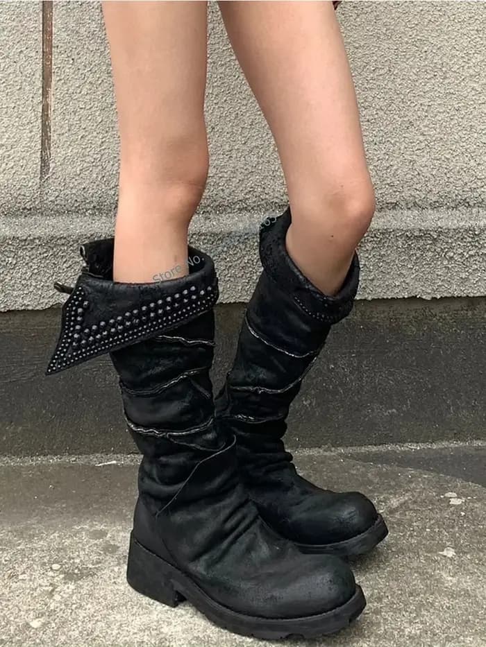 Bottes hautes à rivets solides