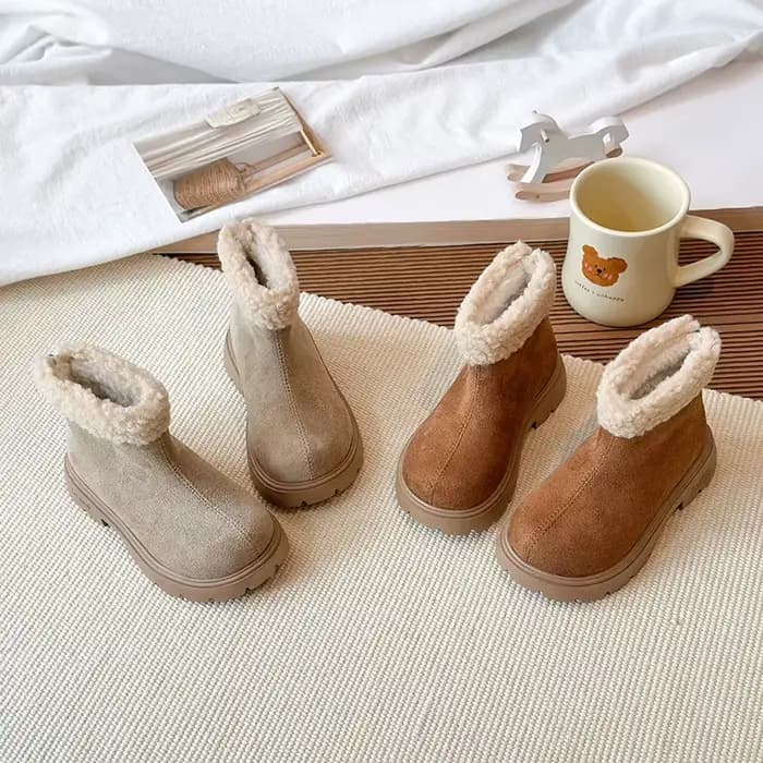 Bottines d'hiver classiques pour enfants, bottines d'école pour filles, en peluche chaude, à la mode, à plateforme Simple, en coton, nouvelle collection 2025