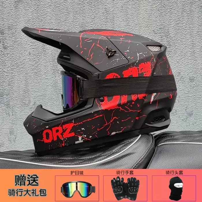 Le nouveau casque tout-terrain de moto ORZ