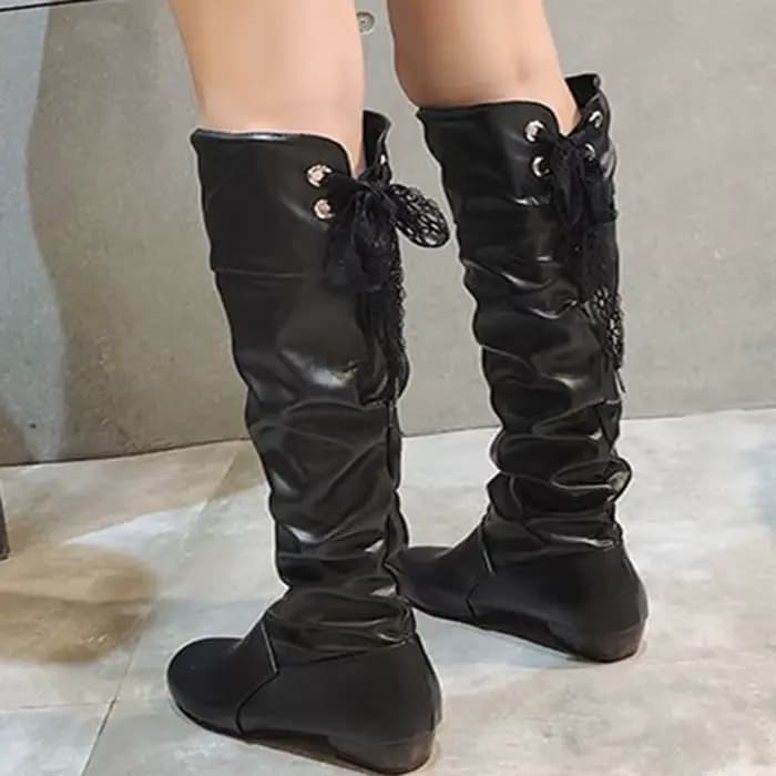 Bottes hautes plissées en cuir pour femmes