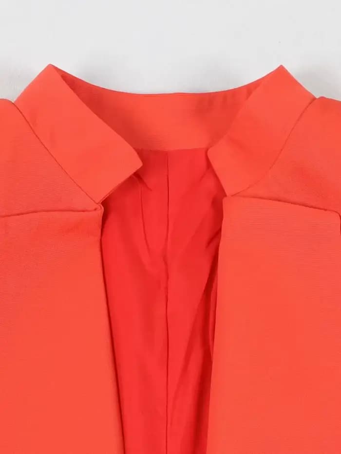 Ensemble deux pièces pour femmes, pantalon à taille, coupe cintrée, veste à revers longue, parfait pour créer des looks de bureau ou de soirée polis
