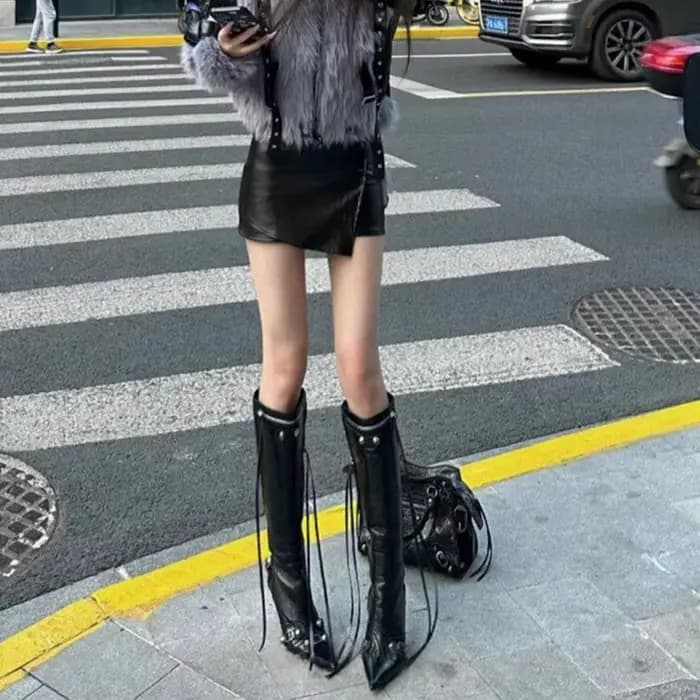 Nouvelles Bottes Moto Femme 2026 Style Rivets Talon Haut Fermeture Éclair Latérale Bottes Hautes Ten