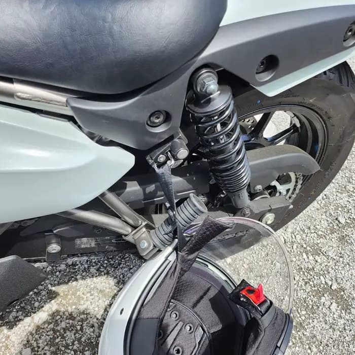Serrure de casque noire pour moto Kawasaki Eliminator