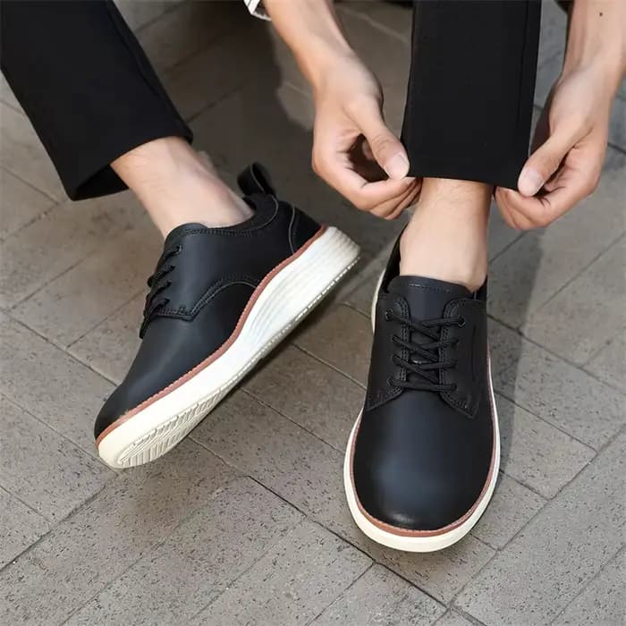 2025 bottes pour hommes mode chaussures de marche simples tendance mode bout large chaussures décontractées chaussures de sport confortables