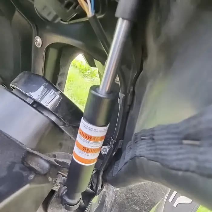 Moto prend en charge les amortisseurs siège de levage adapté pour BMW C650GT C600 C650 2011-2018 2017 2016 2015 entretoises bras