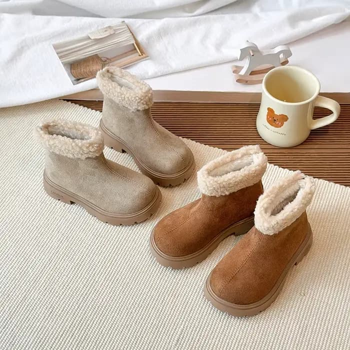 Bottines d'hiver classiques pour enfants, bottines d'école pour filles, en peluche chaude, à la mode, à plateforme Simple, en coton, nouvelle collection 2025
