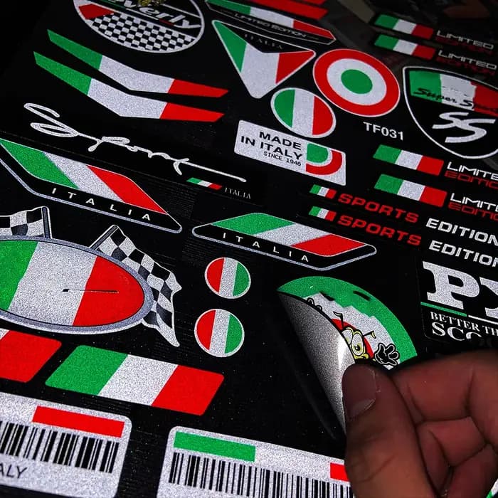 Autocollants pour casque Piaggio Vespa