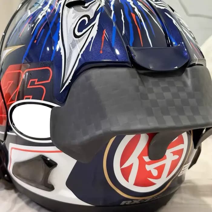 Spoiler de casque en fibre de carbone
