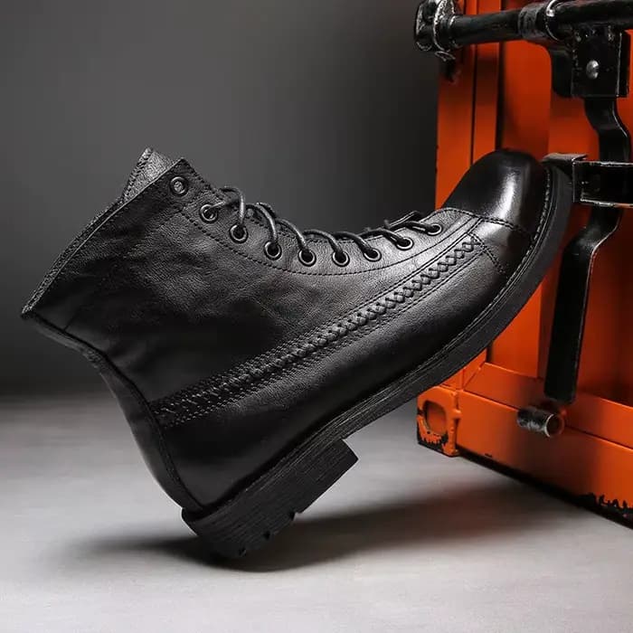 Bottes de travail vintage pour hommes, bottes en cuir de style britannique haut de gamme, chaussures à plateforme de créateur, printemps, automne, nouveau, 2024