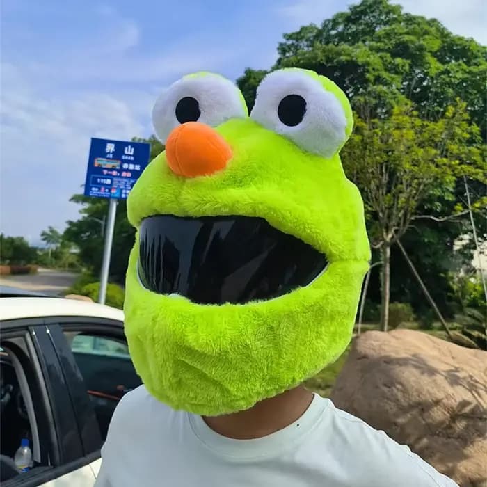 Housses de casque de moto en peluche de dessin animé