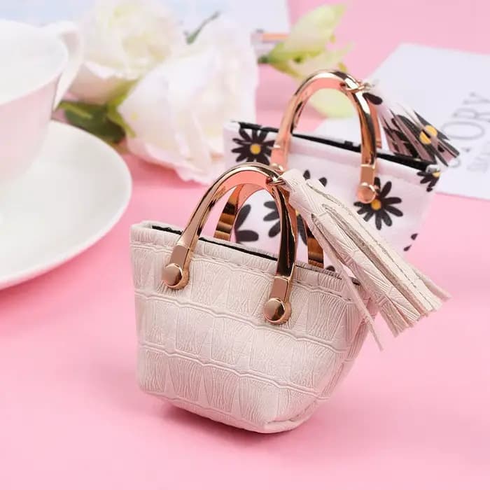 Barbie Butter Toy Fashion Dolls Bag, Purse, Handbag, Backpack, fur s and Grill Accessrespiration, Clothes for Girls, 03/Casual Wear