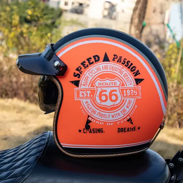 Casque de moto rétro 3/4 avec motif de crâne pour vélos de croisière et scooters