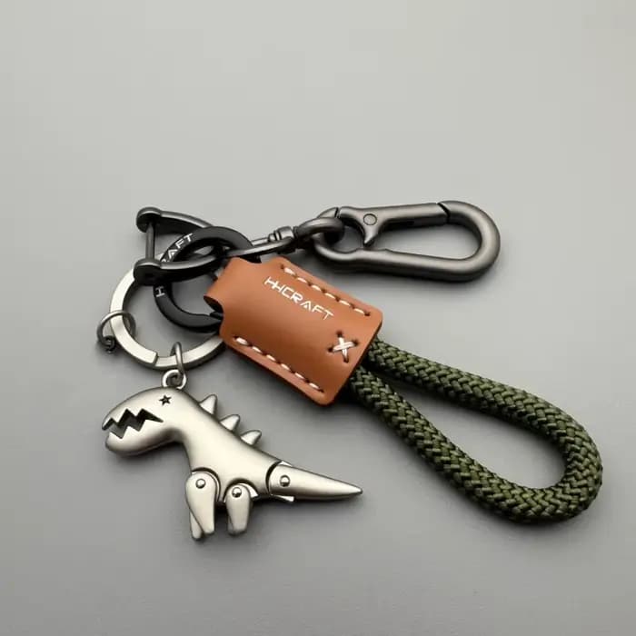 Accessoires de décoration de moto et porte-clés de voiture