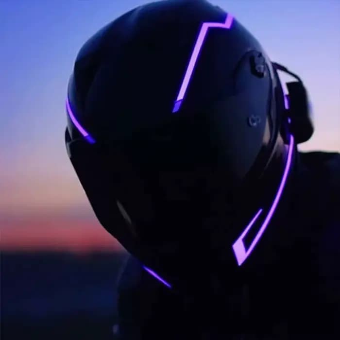 Casque de moto avec lumières LED iodées