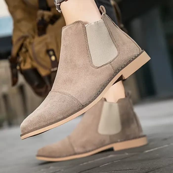 Bottes Chelsea grises en daim pour hommes, chaussures à bout pointu, confortables, à enfiler, pas chères, Zapatos Hombre Casual
