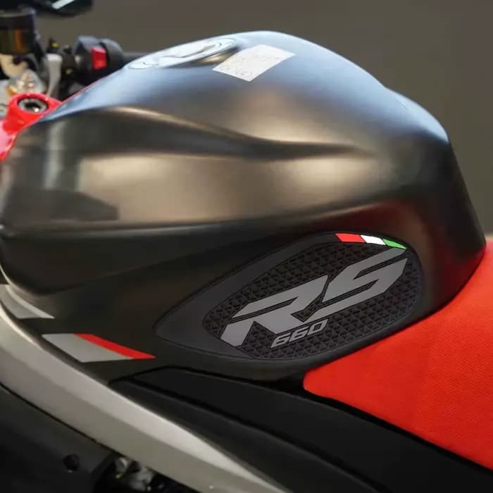 Coussinet de réservoir latéral pour moto
