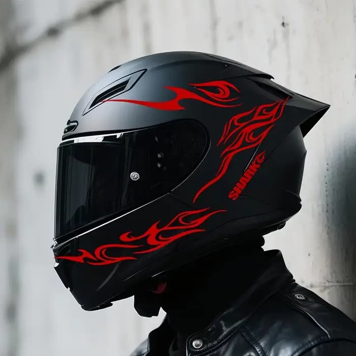 Ensemble d'autocollants pour casque de moto à texture de flamme rétro 8 en 1 avec lettres "Shark"