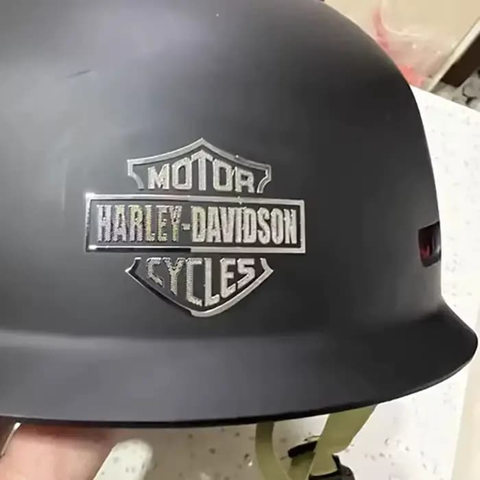 Autocollant personnalisé pour casque de moto en métal