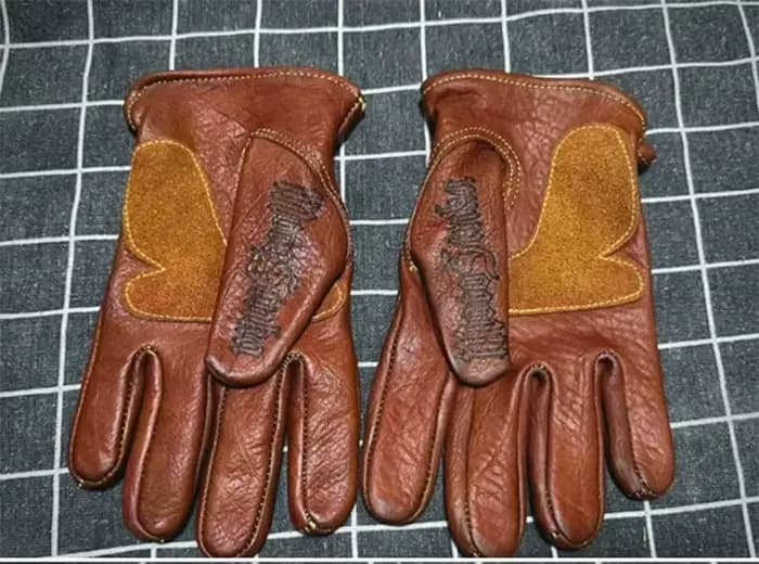 Isoto de course de moto en cuir vintage, fait à la main